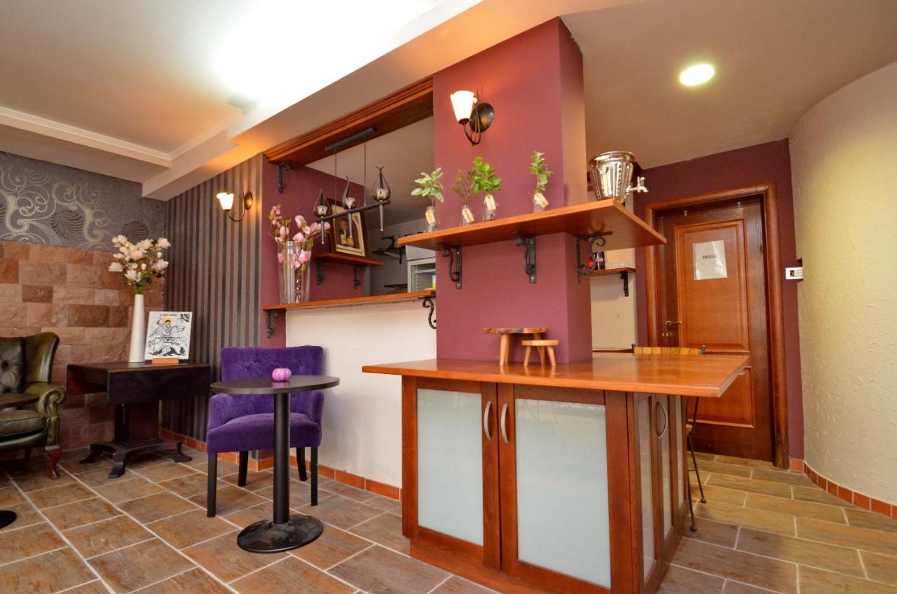Hotel Meduza Bečići Buitenkant foto