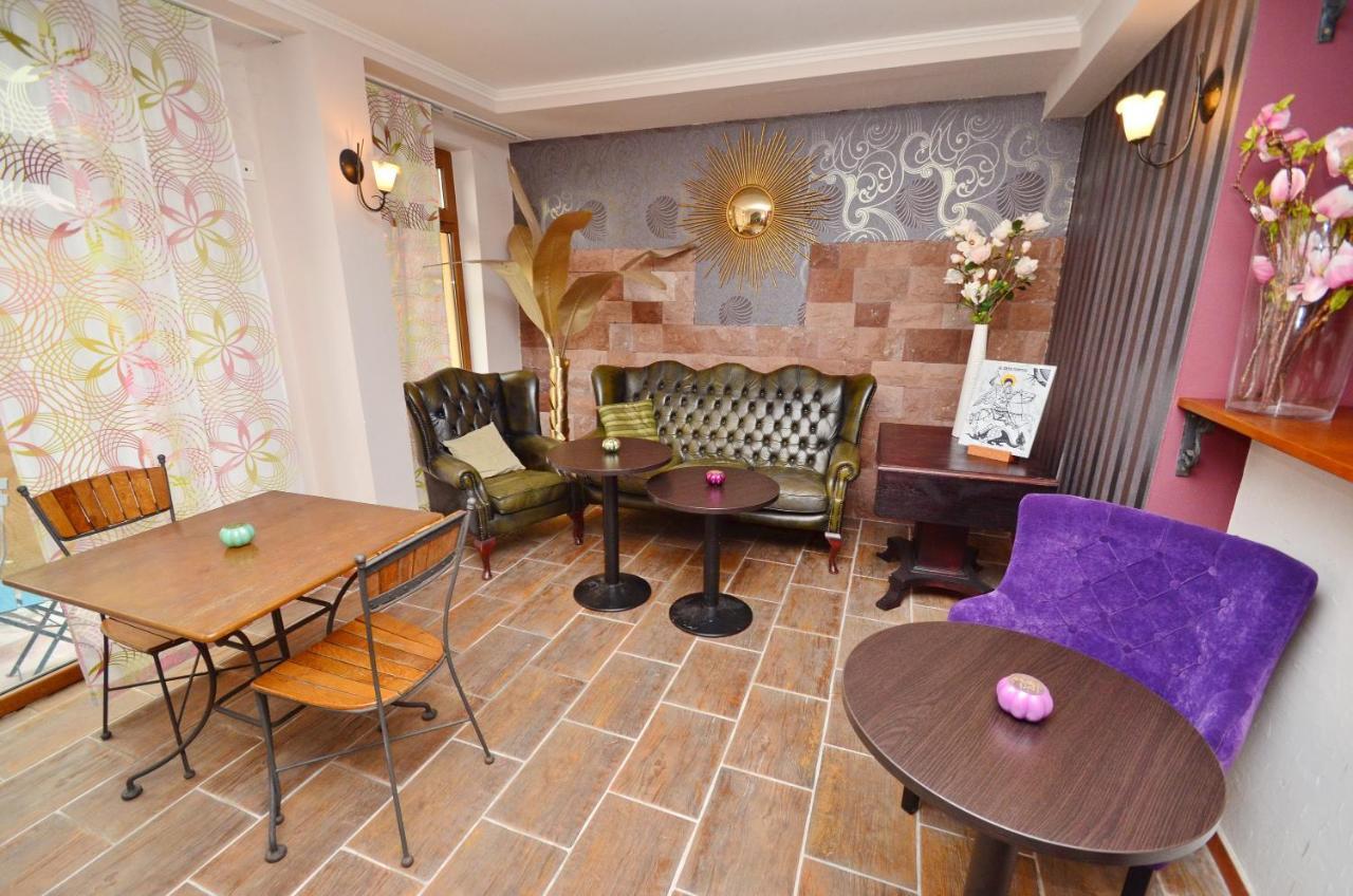Hotel Meduza Bečići Buitenkant foto